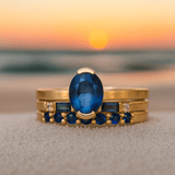 Anello con gemma blu